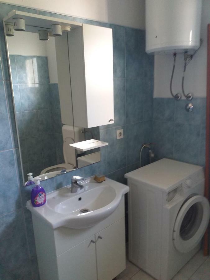 Apartment Darinka ชิเบนิก ภายนอก รูปภาพ